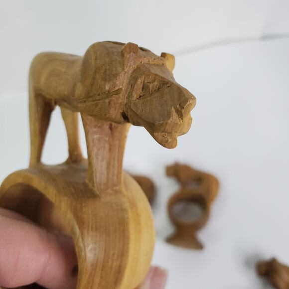 Handcrafted Wooden Lion Animal Napkin Rings Set of 9 Hand Carved in Kenya VTG - Picture 8 of 13
